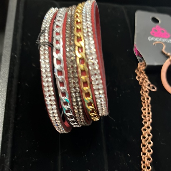 Paparazzi jewelry - Picture 3 of 4